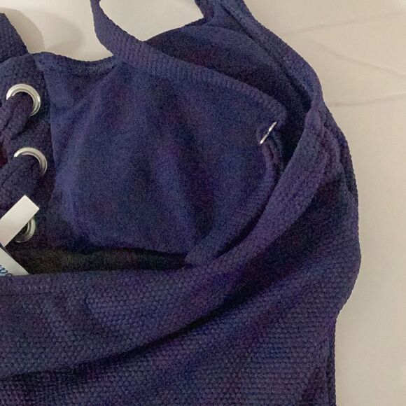 New. Tommy Bahama navy lace front swimsuit. - Picture 12 of 12
